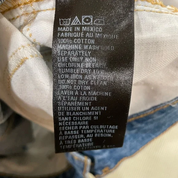 BDG Women's Ripped Blue Jean Shorts size 26 - Picture 4 of 5